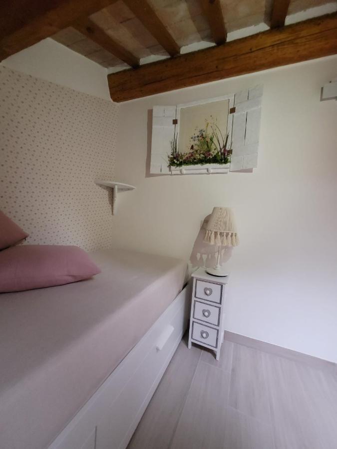 Attic Apartment Римини Екстериор снимка