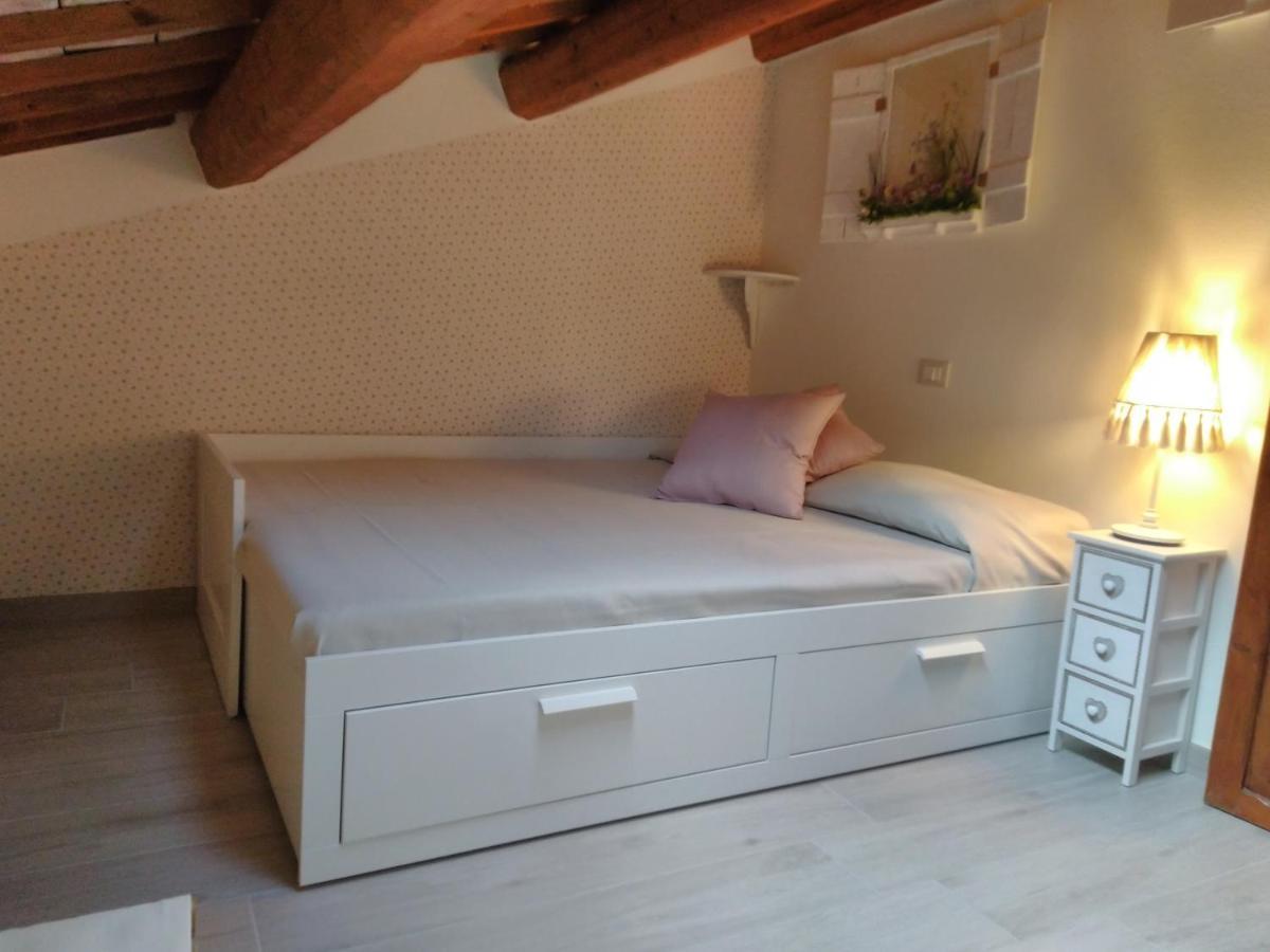 Attic Apartment Римини Екстериор снимка