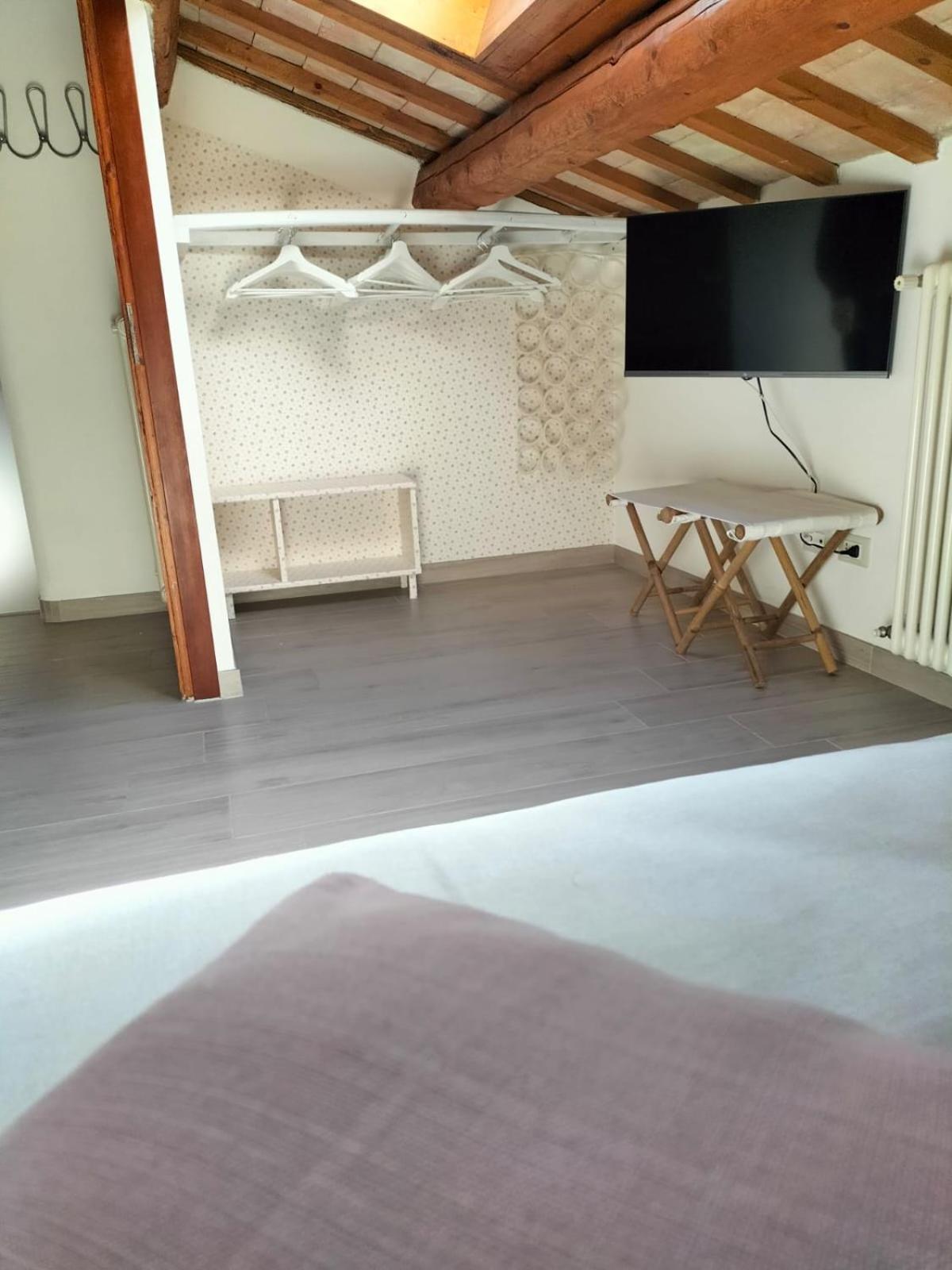 Attic Apartment Римини Екстериор снимка